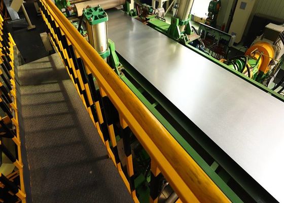 주문 JIS G3321 DX51D AZ50 기채색 갈바륨 강철 코일 레귤라 스팽클 online manufacture